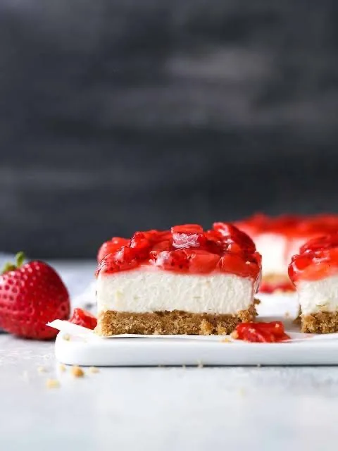 Strawberry No-Bake Cheesecake