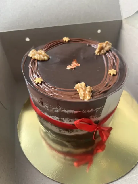 Belgian Chocolate Cake with Roasted Almonds