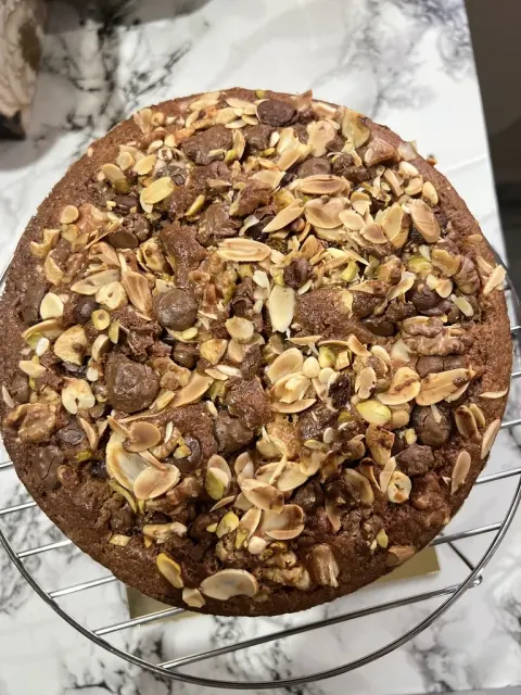 Banana Walnut Chocochip Cake